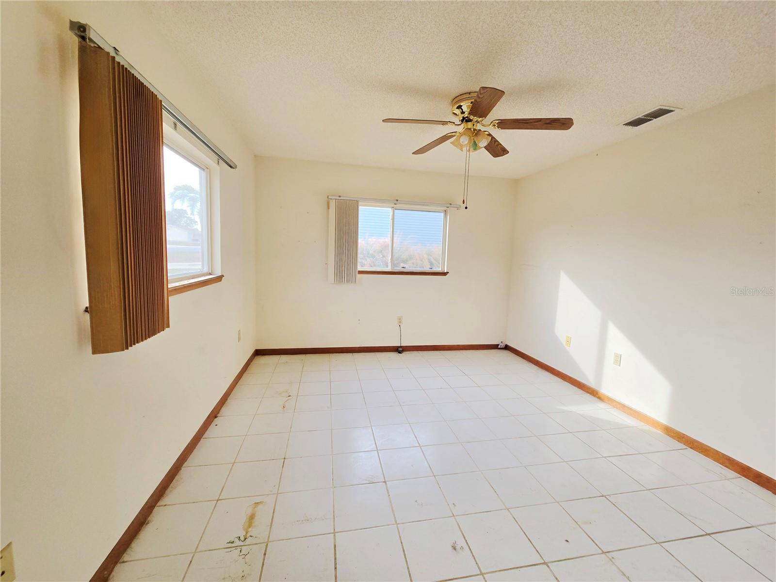 OM714244 Property Photo