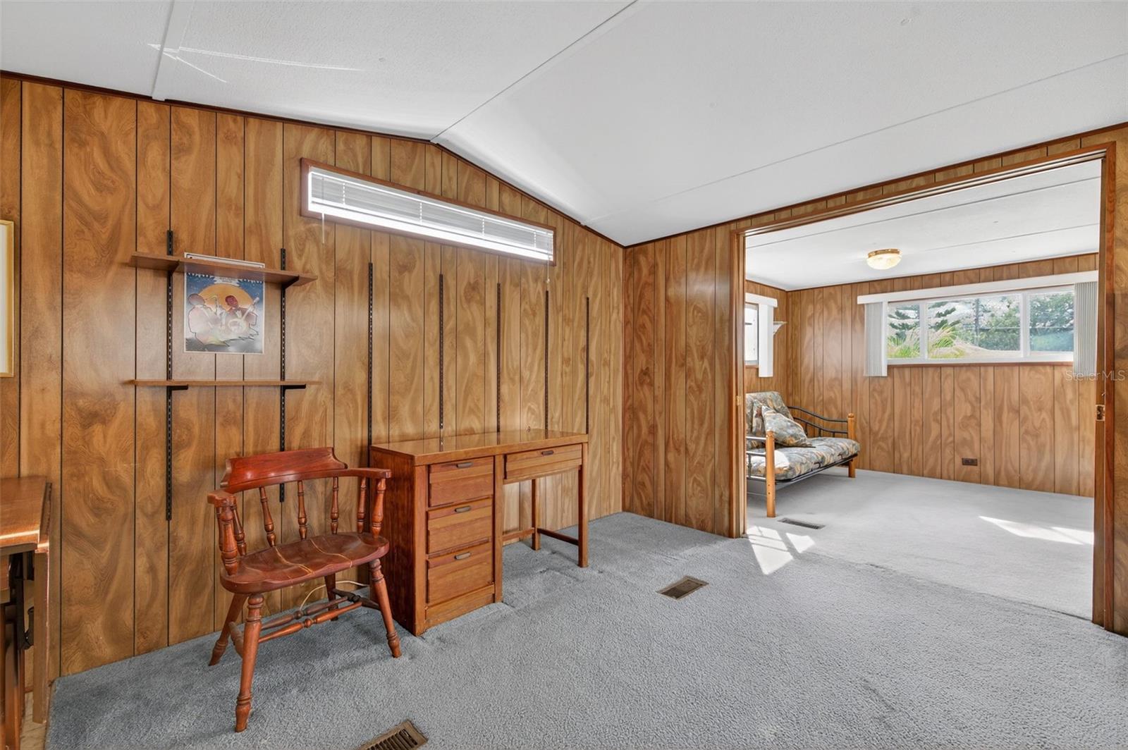 TB8451619 Property Photo