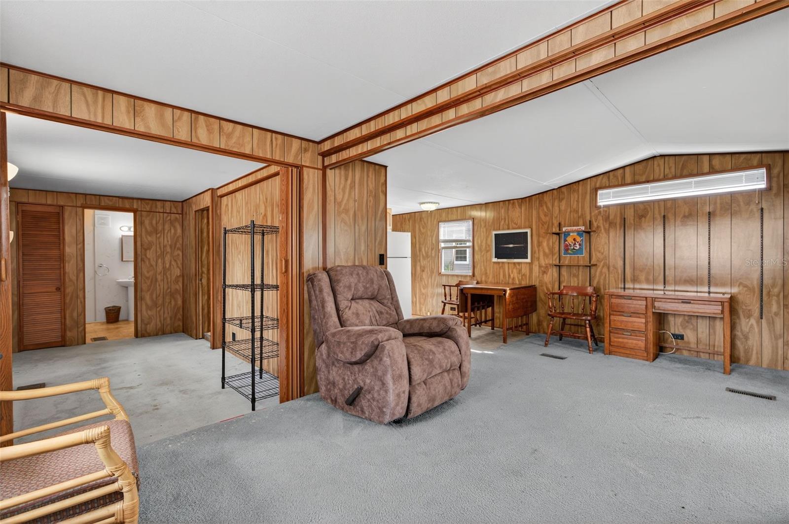 TB8451619 Property Photo