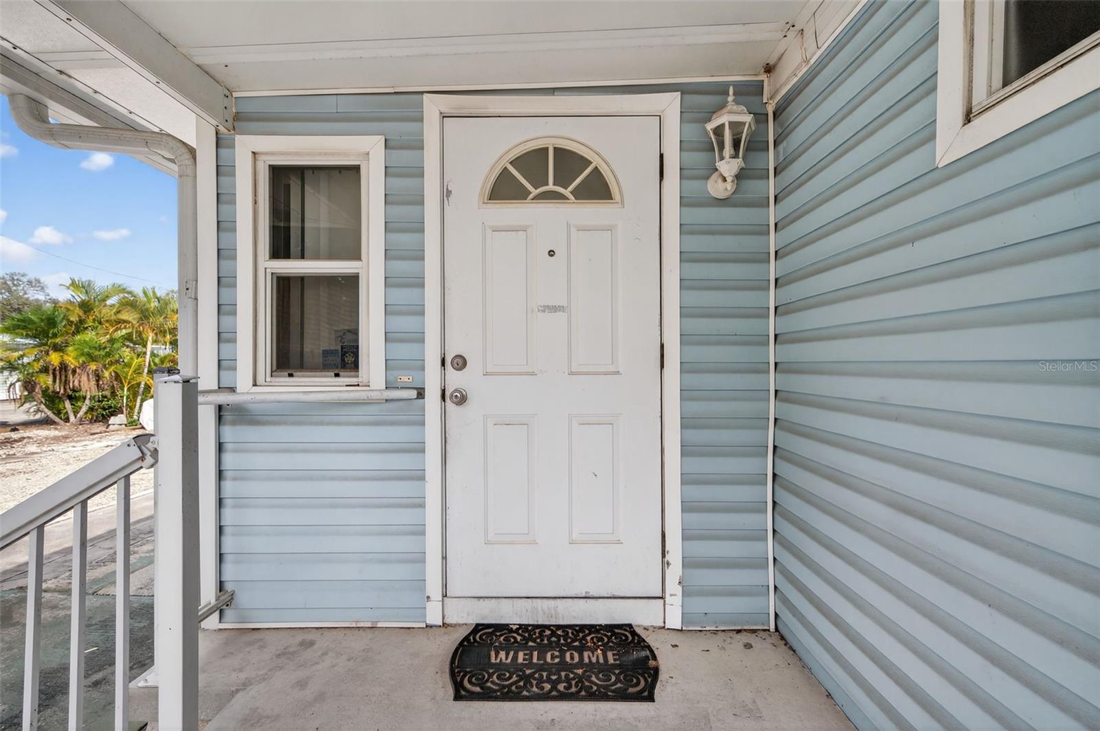 TB8451619 Property Photo