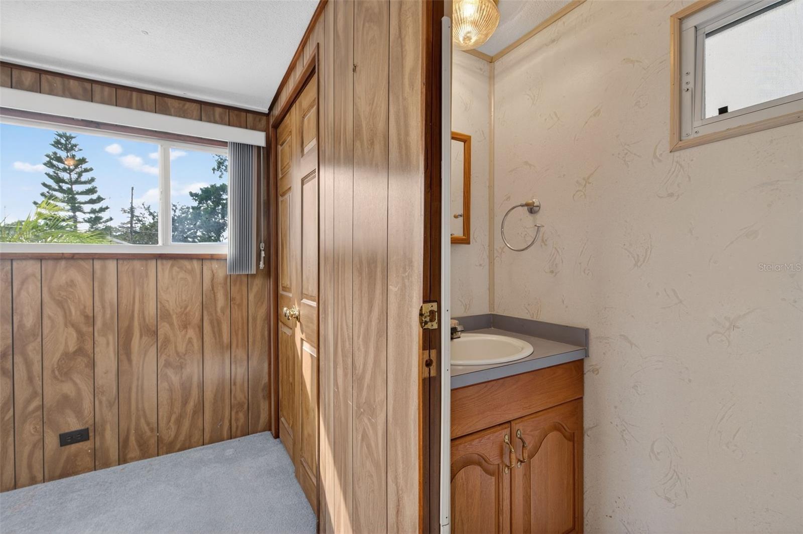 TB8451619 Property Photo