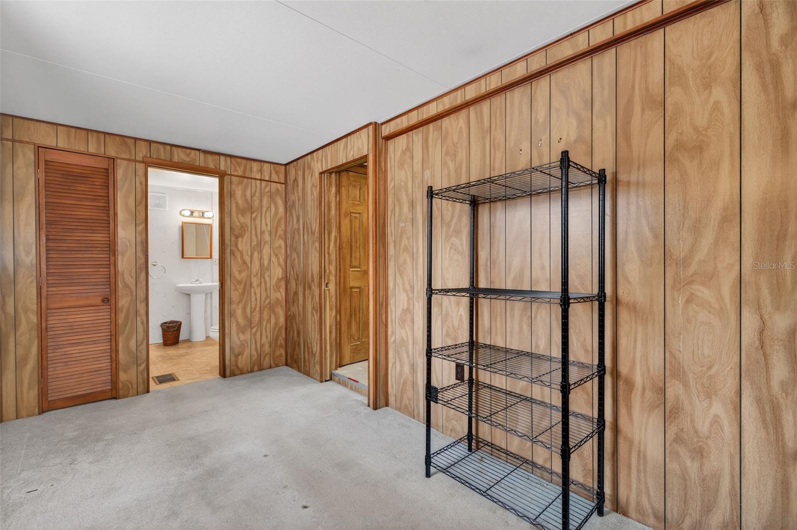 TB8451619 Property Photo