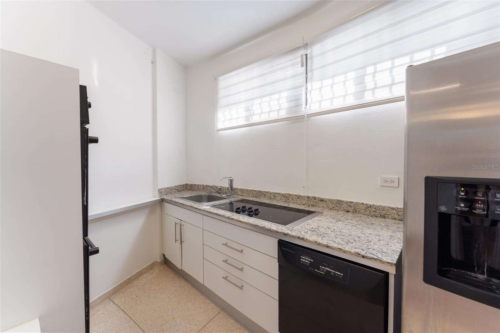 PR9117630 Property Photo