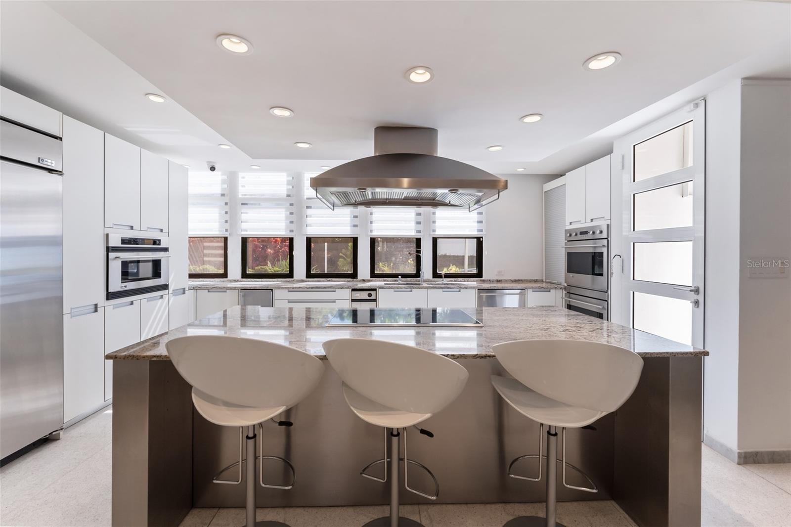 PR9117630 Property Photo