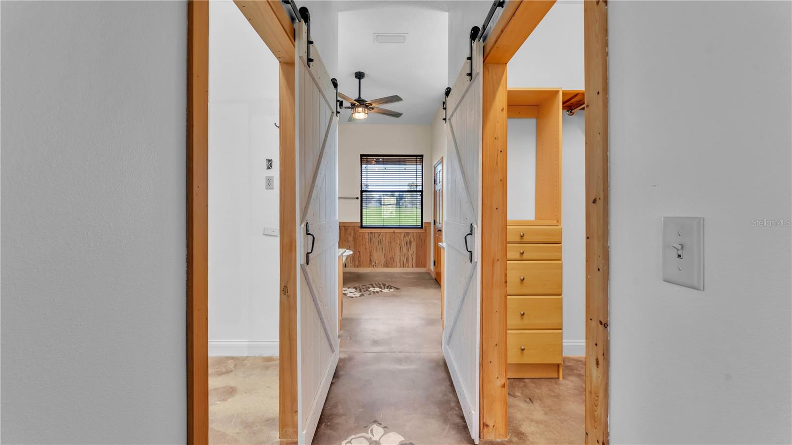 O6363434 Property Photo