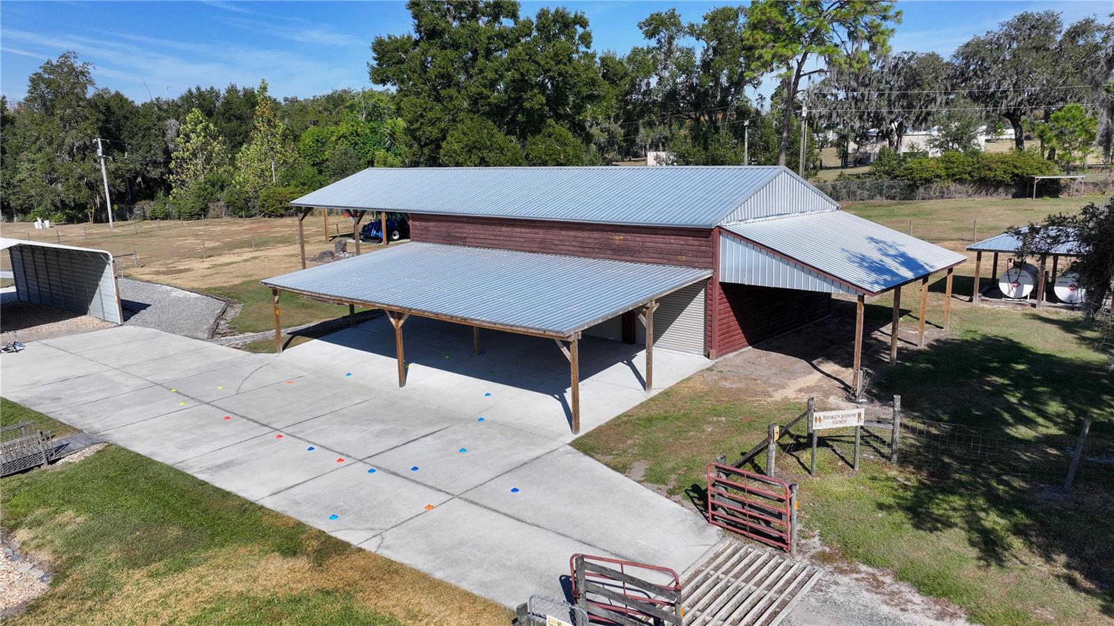 O6363434 Property Photo