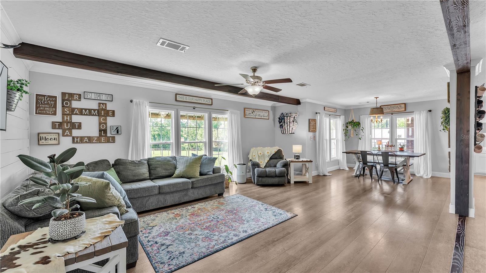 O6363434 Property Photo