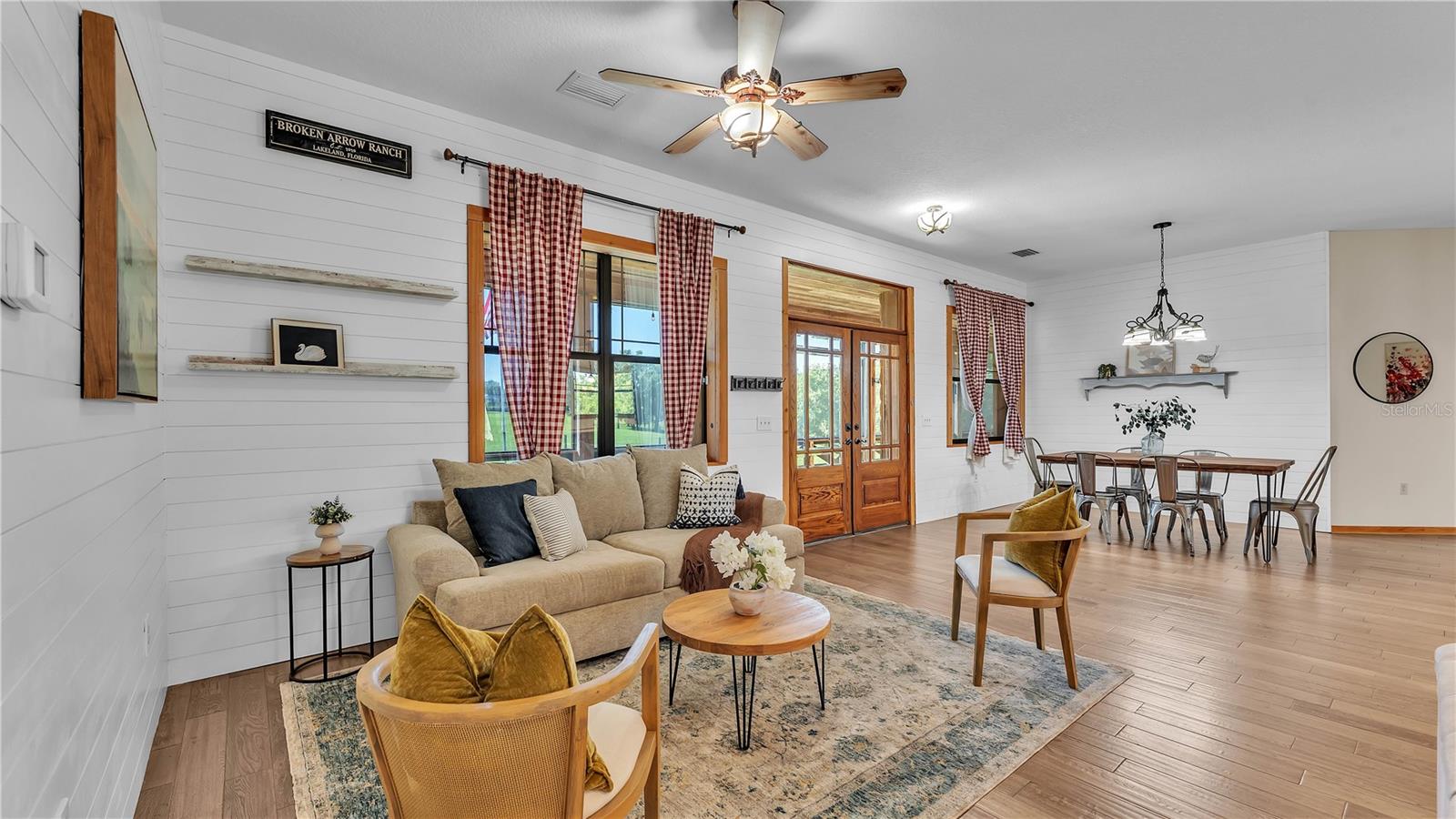 O6363434 Property Photo