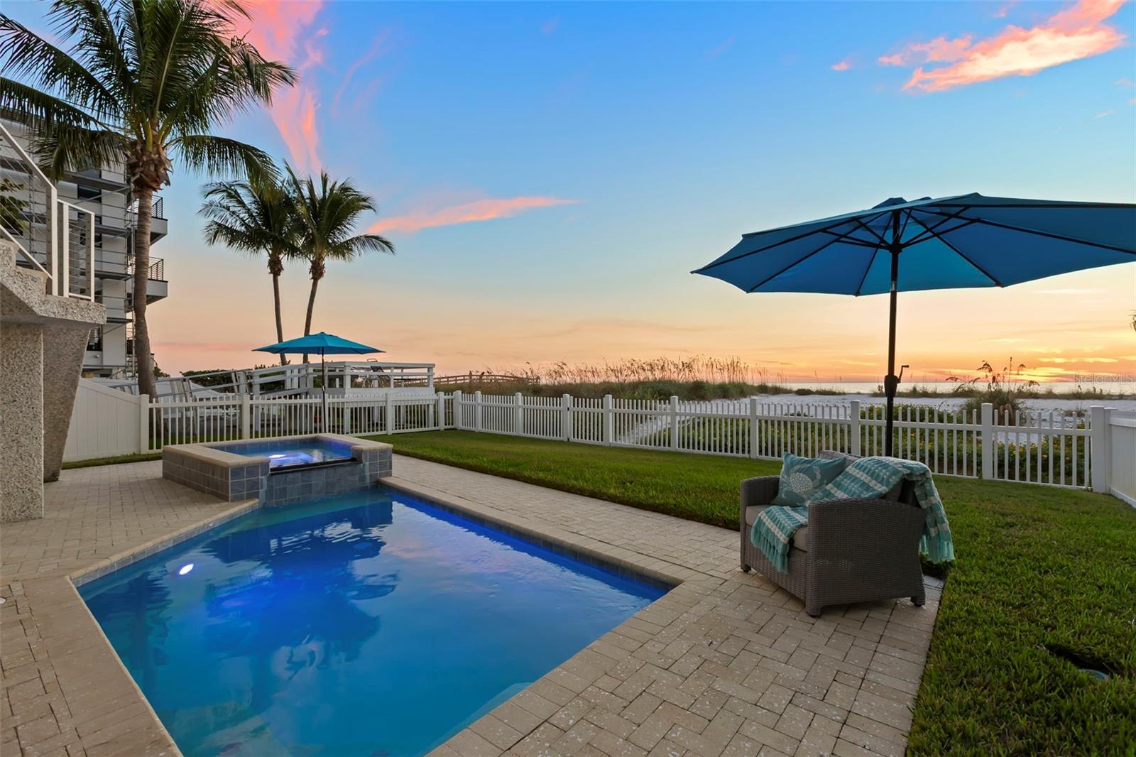 TB8451652 Property Photo