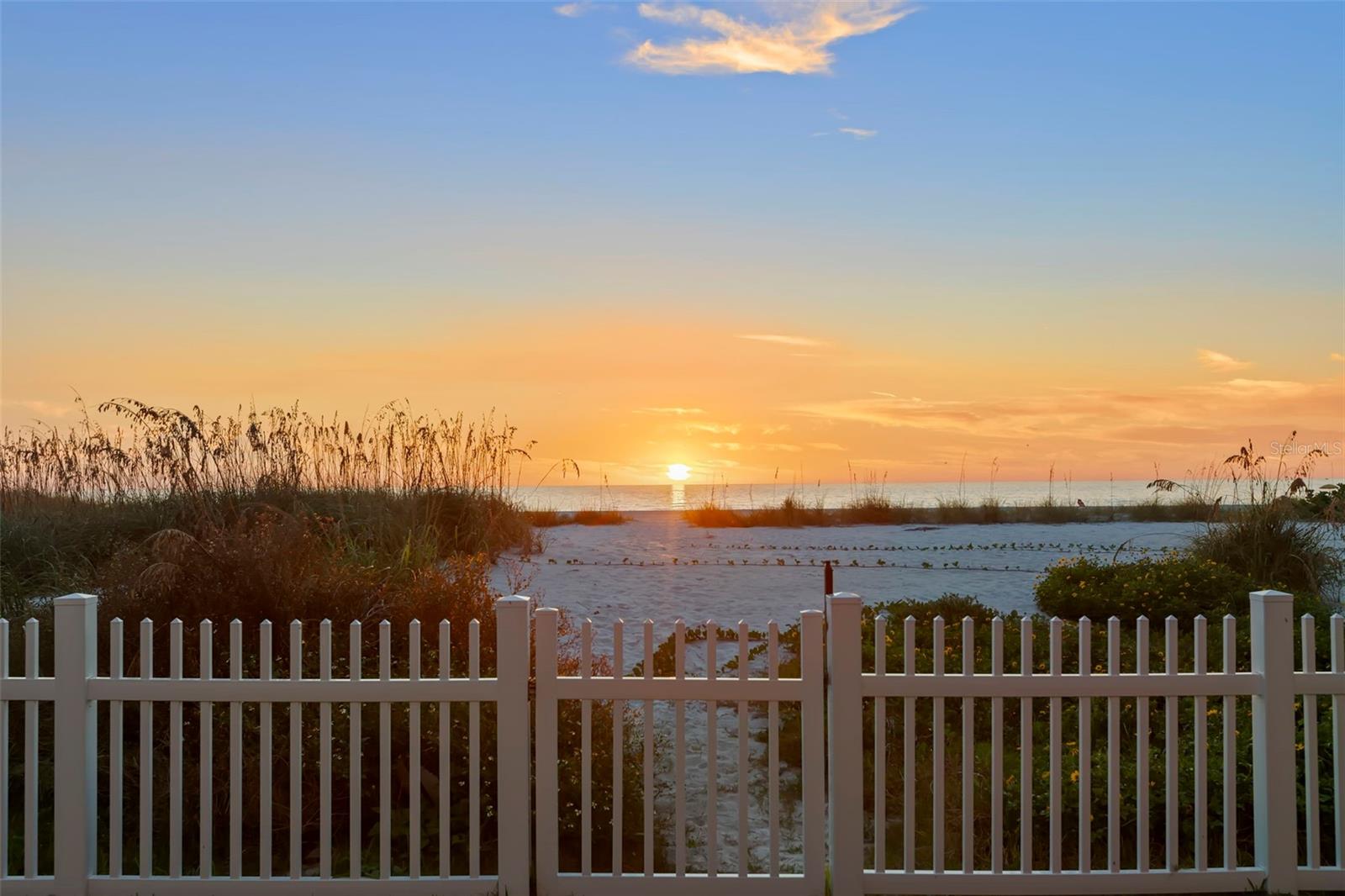 TB8451652 Property Photo