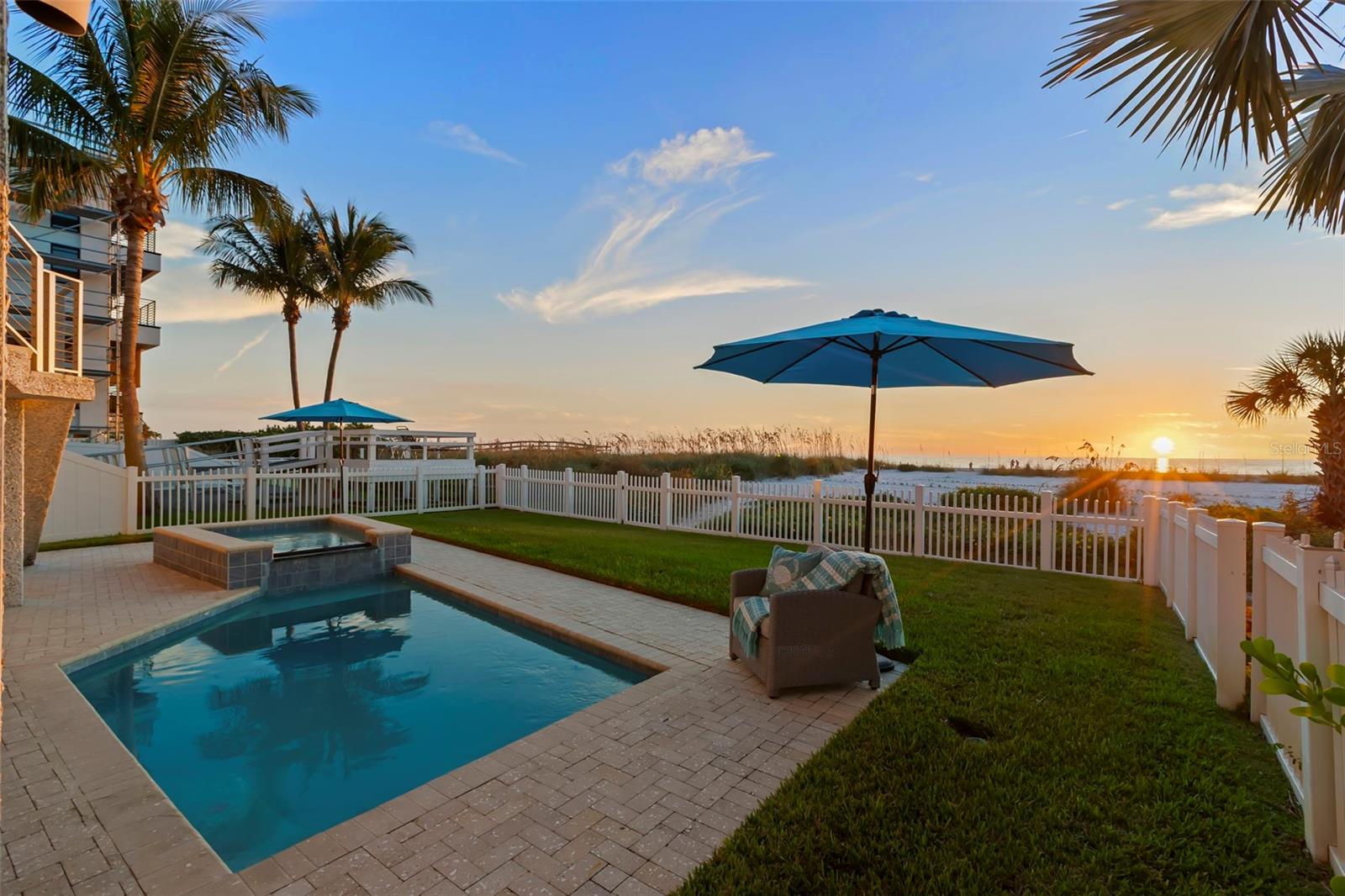 TB8451652 Property Photo