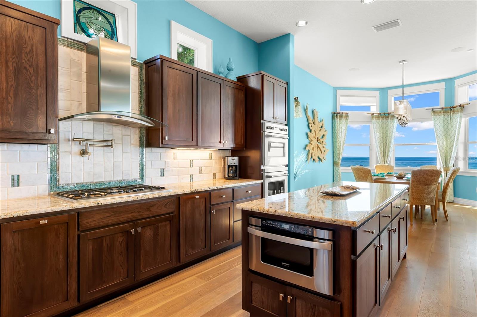 TB8451652 Property Photo