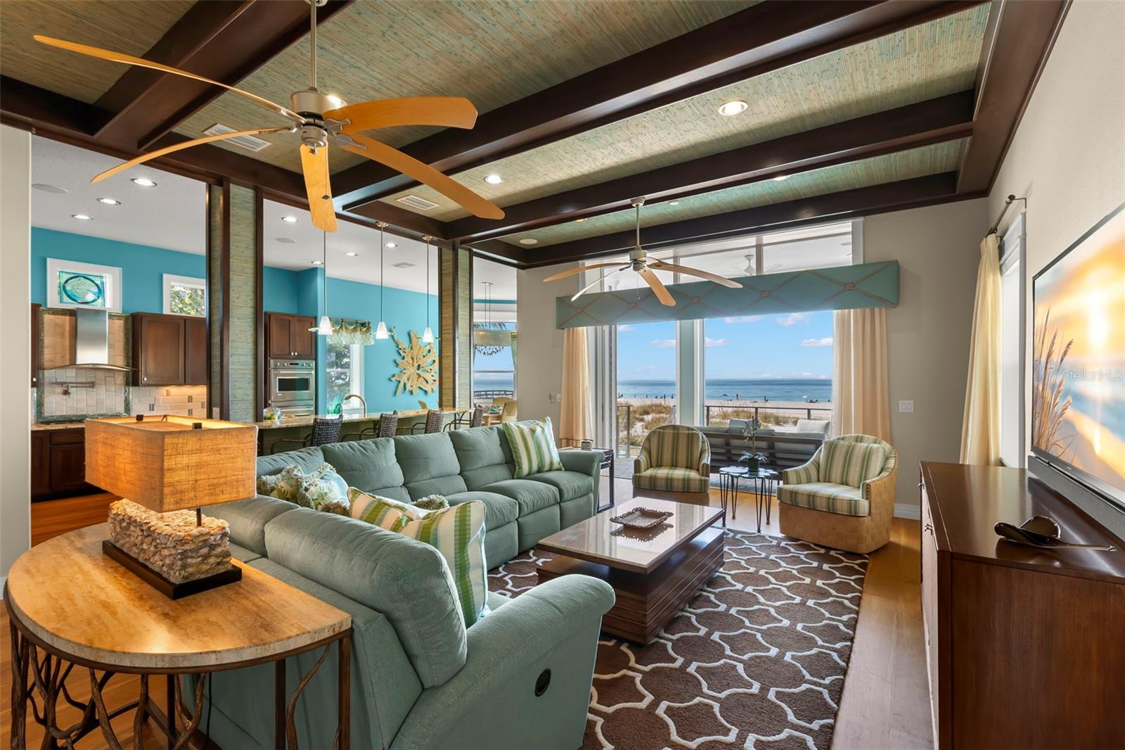 TB8451652 Property Photo