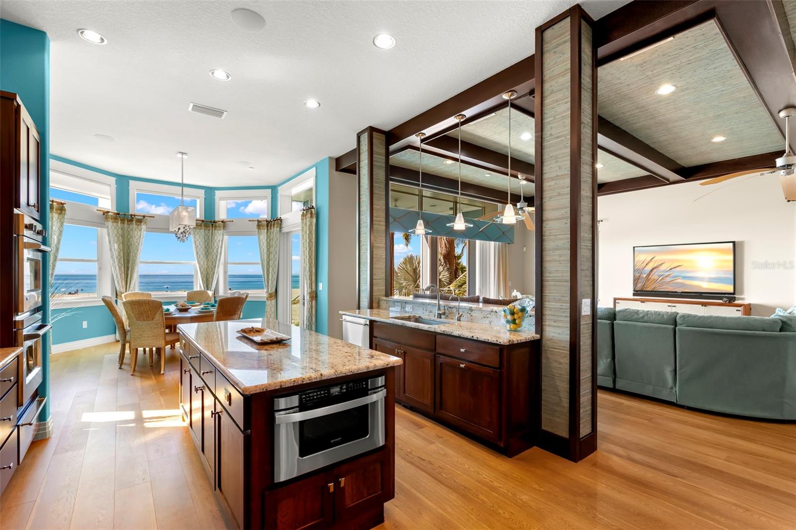 TB8451652 Property Photo