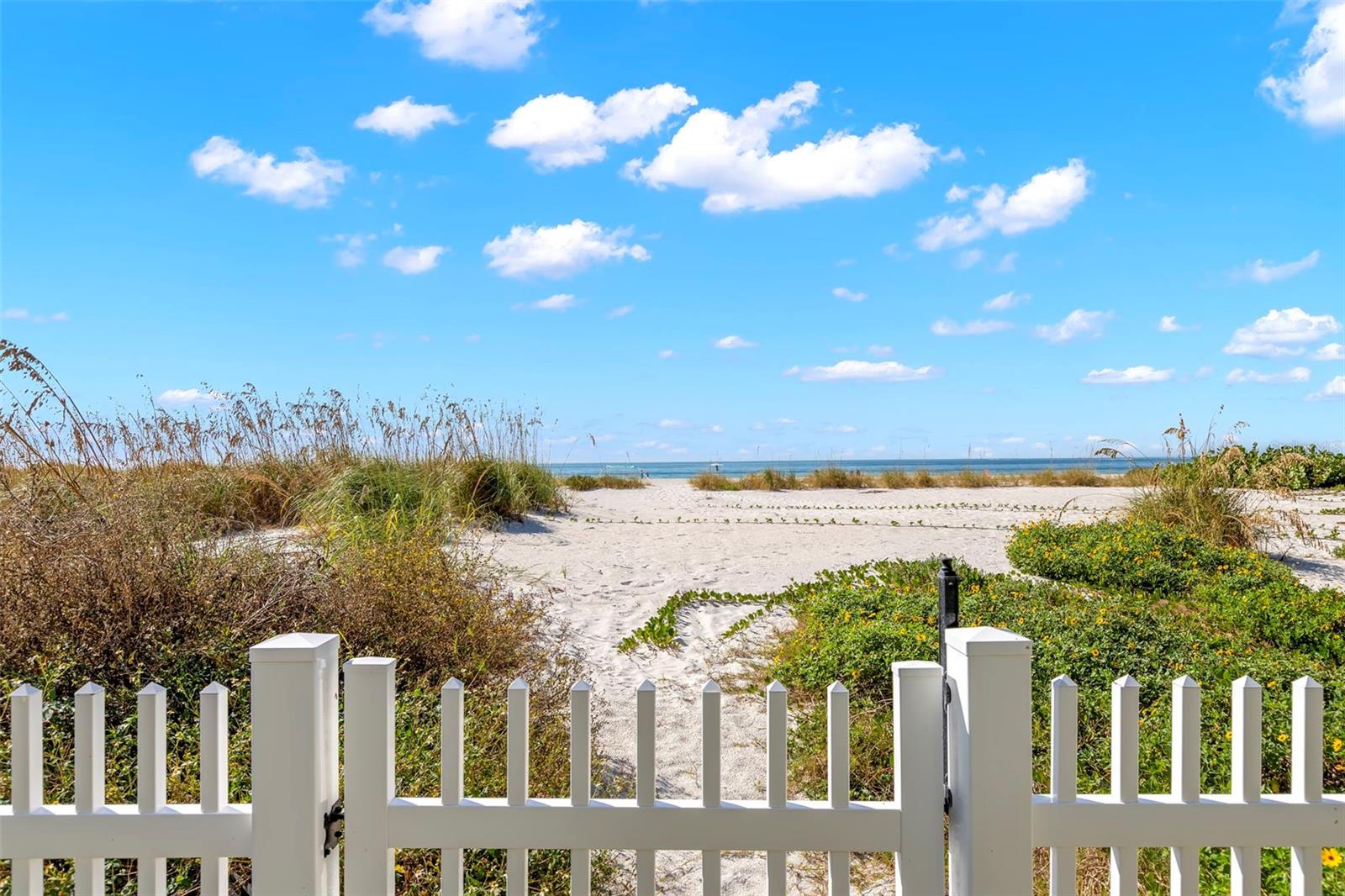 TB8451652 Property Photo