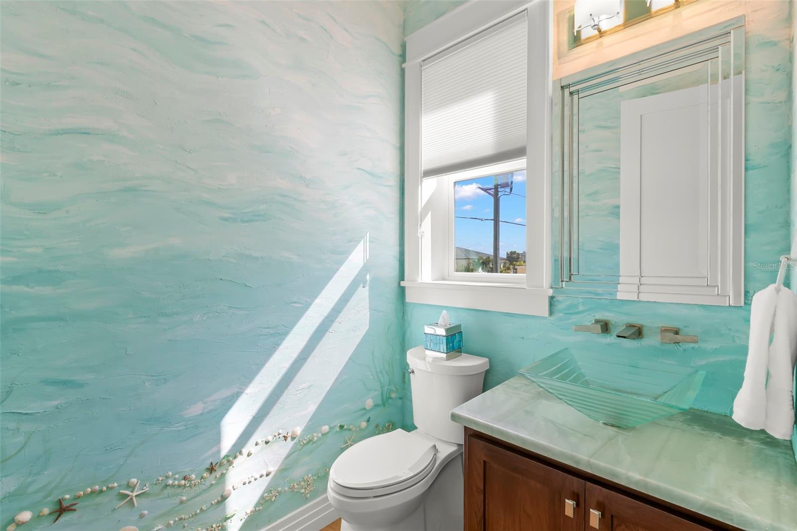 TB8451652 Property Photo