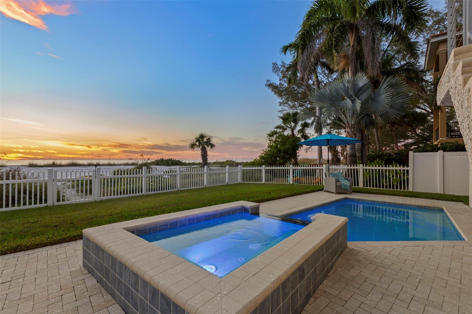 TB8451652 Property Photo