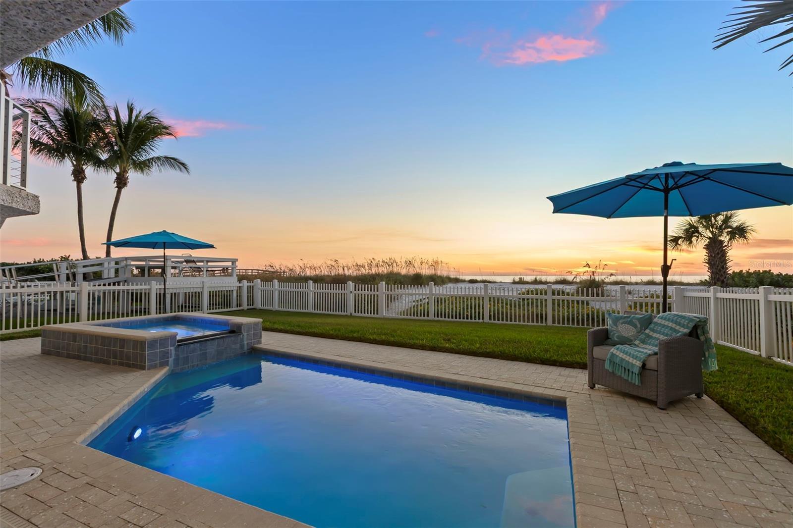 TB8451652 Property Photo