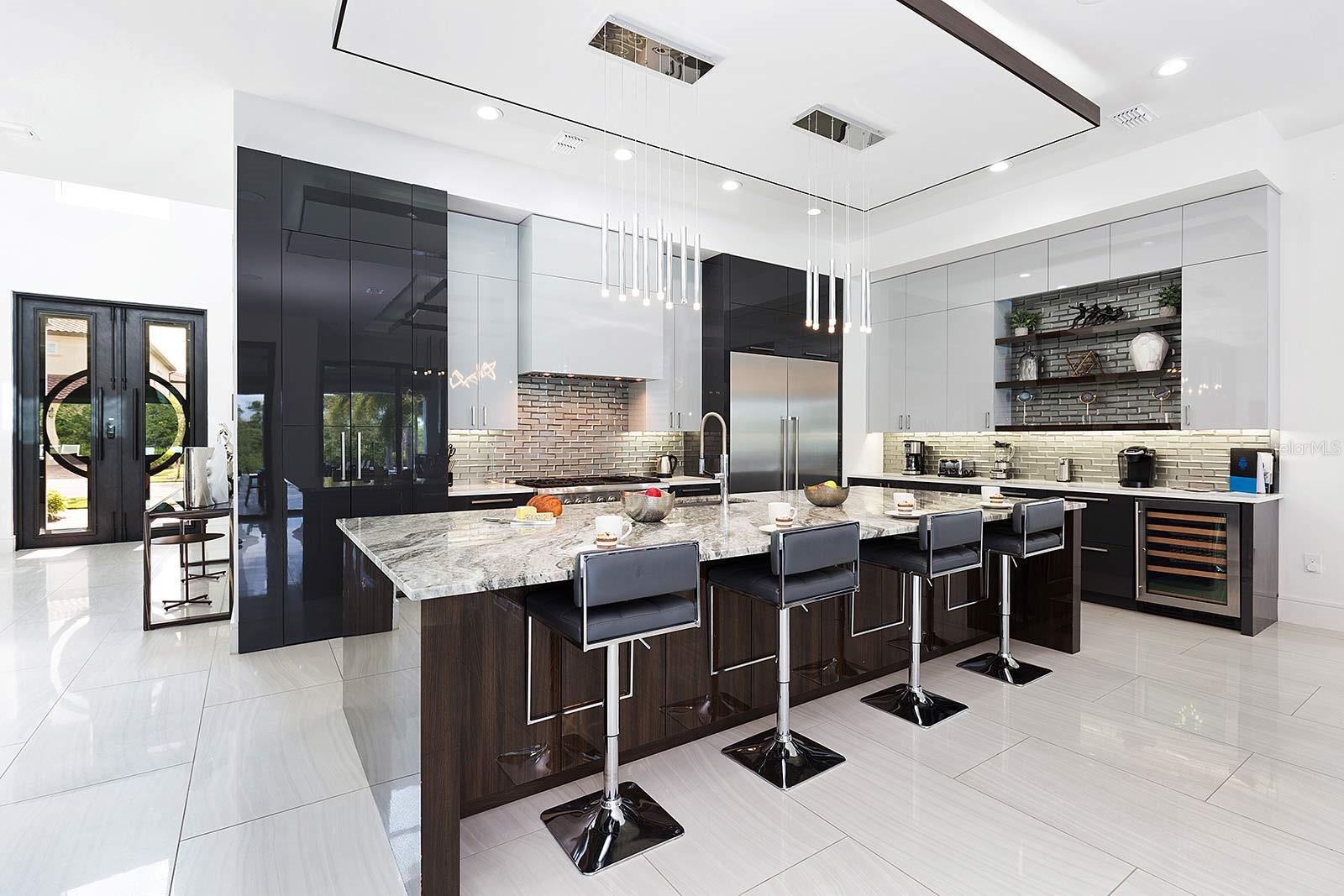 O6363480 Property Photo