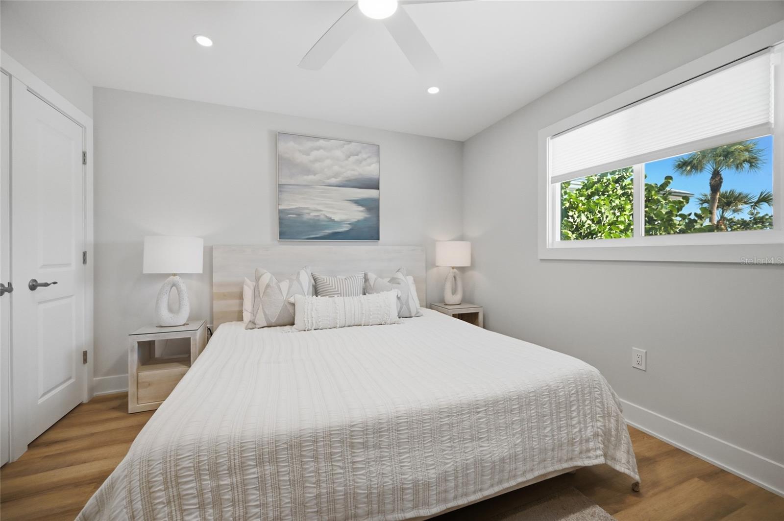 D6144962 Property Photo