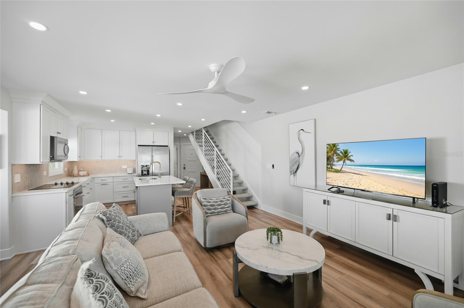 D6144962 Property Photo