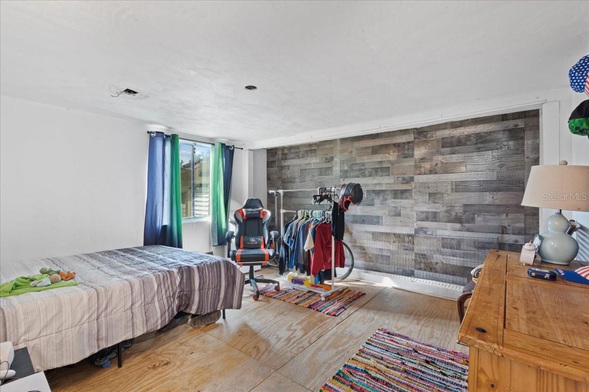 GC535692 Property Photo