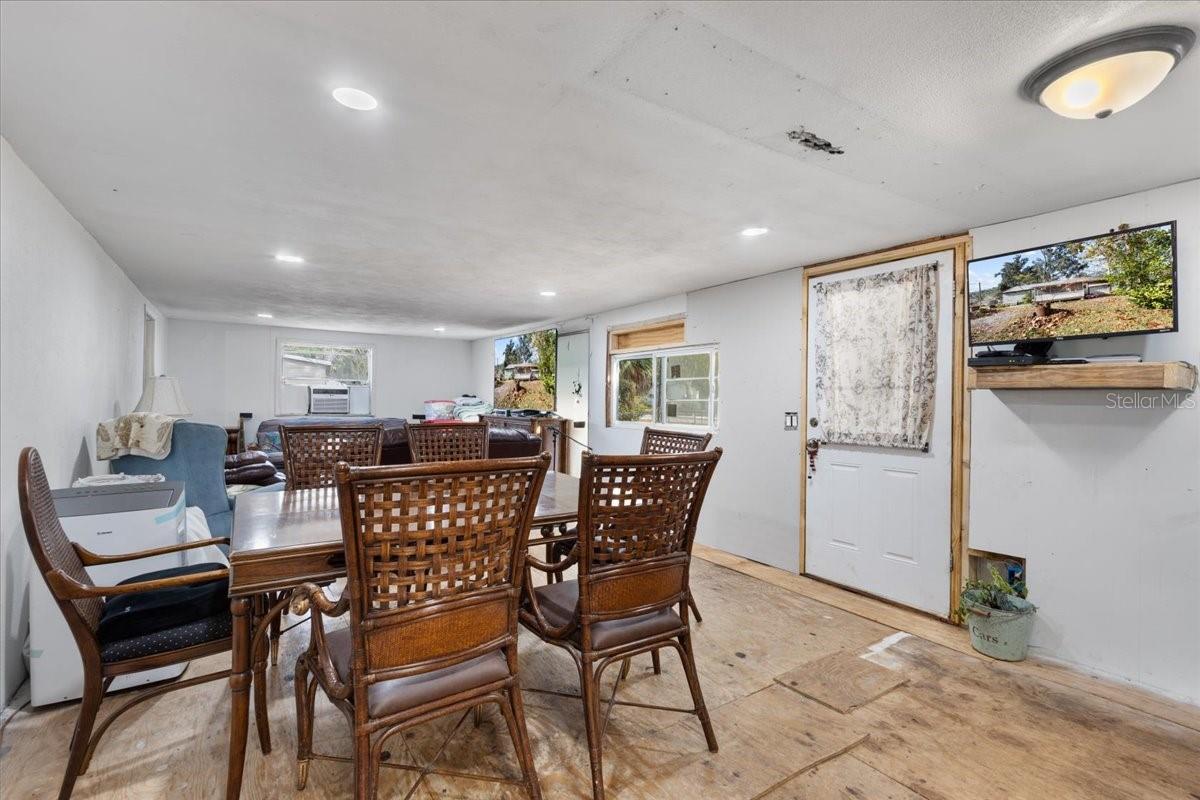 GC535692 Property Photo