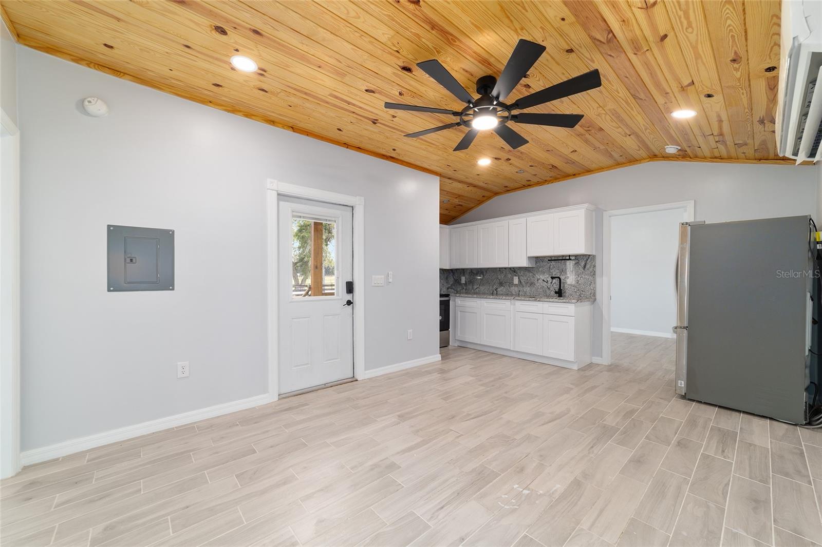 OM714267 Property Photo