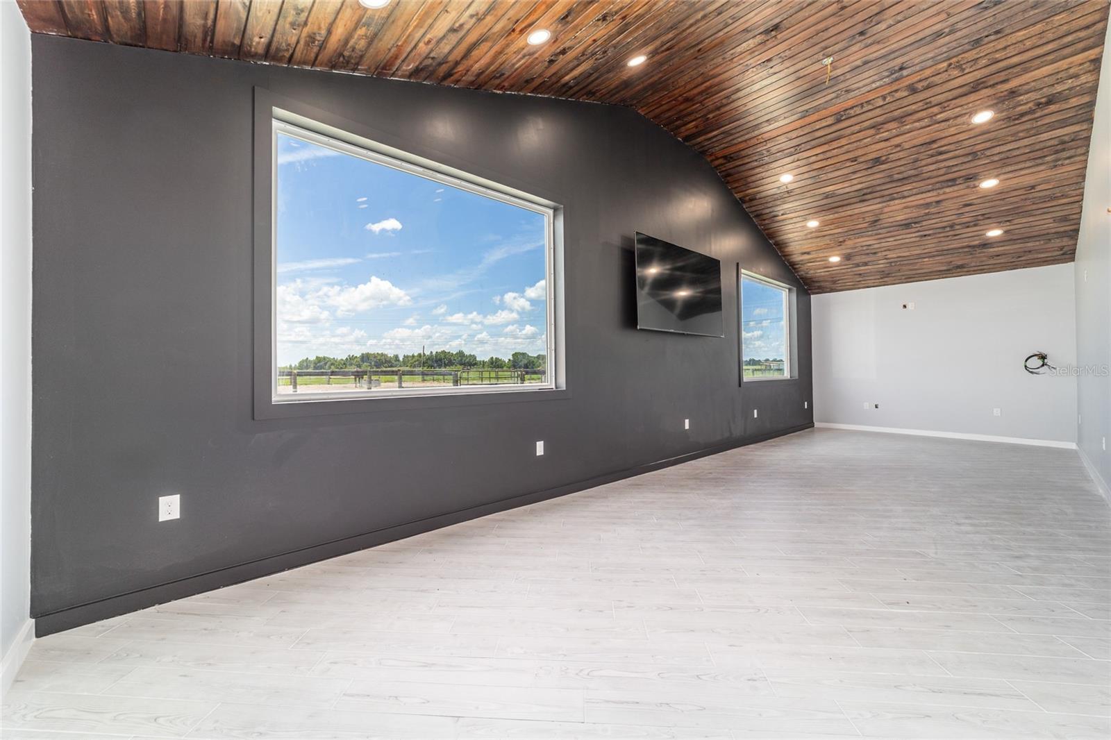 OM714267 Property Photo