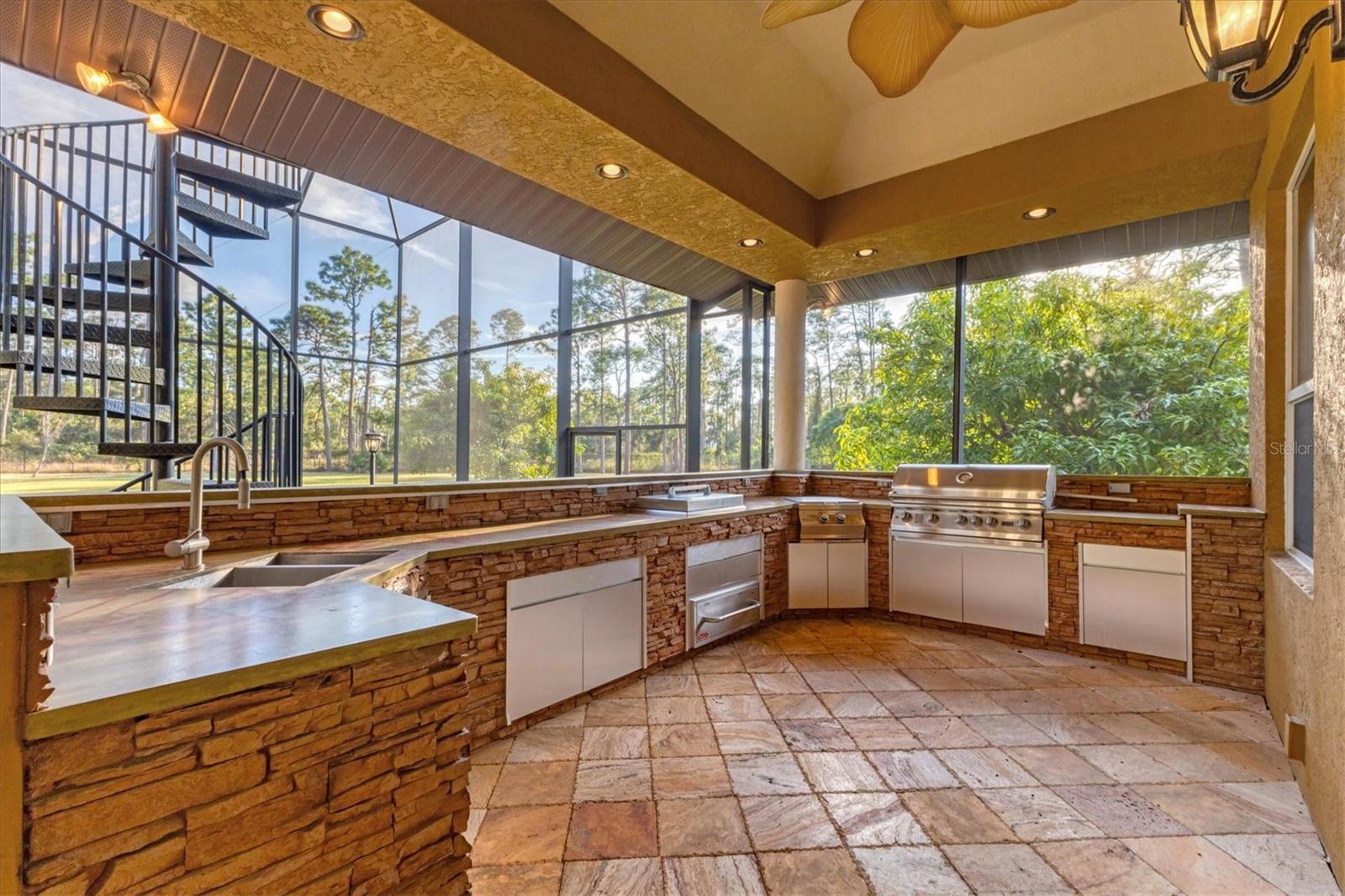 N6141703 Property Photo