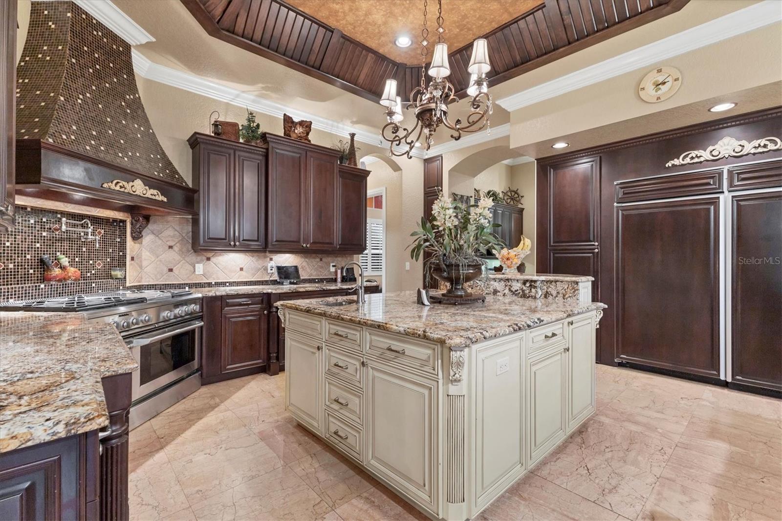 N6141703 Property Photo