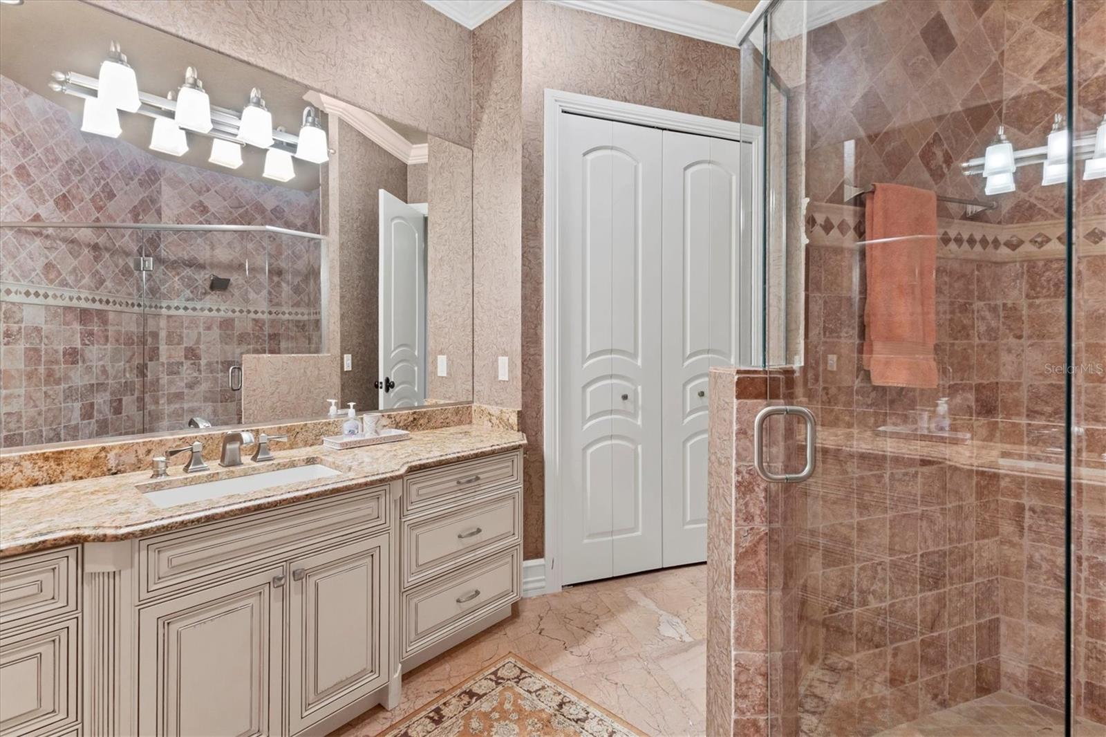 N6141703 Property Photo