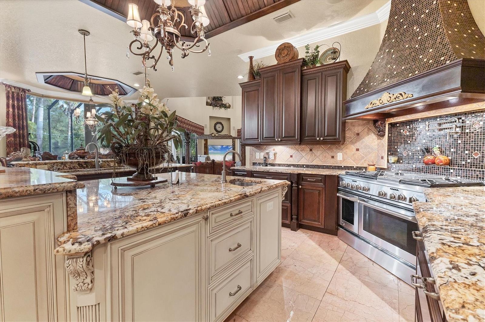 N6141703 Property Photo