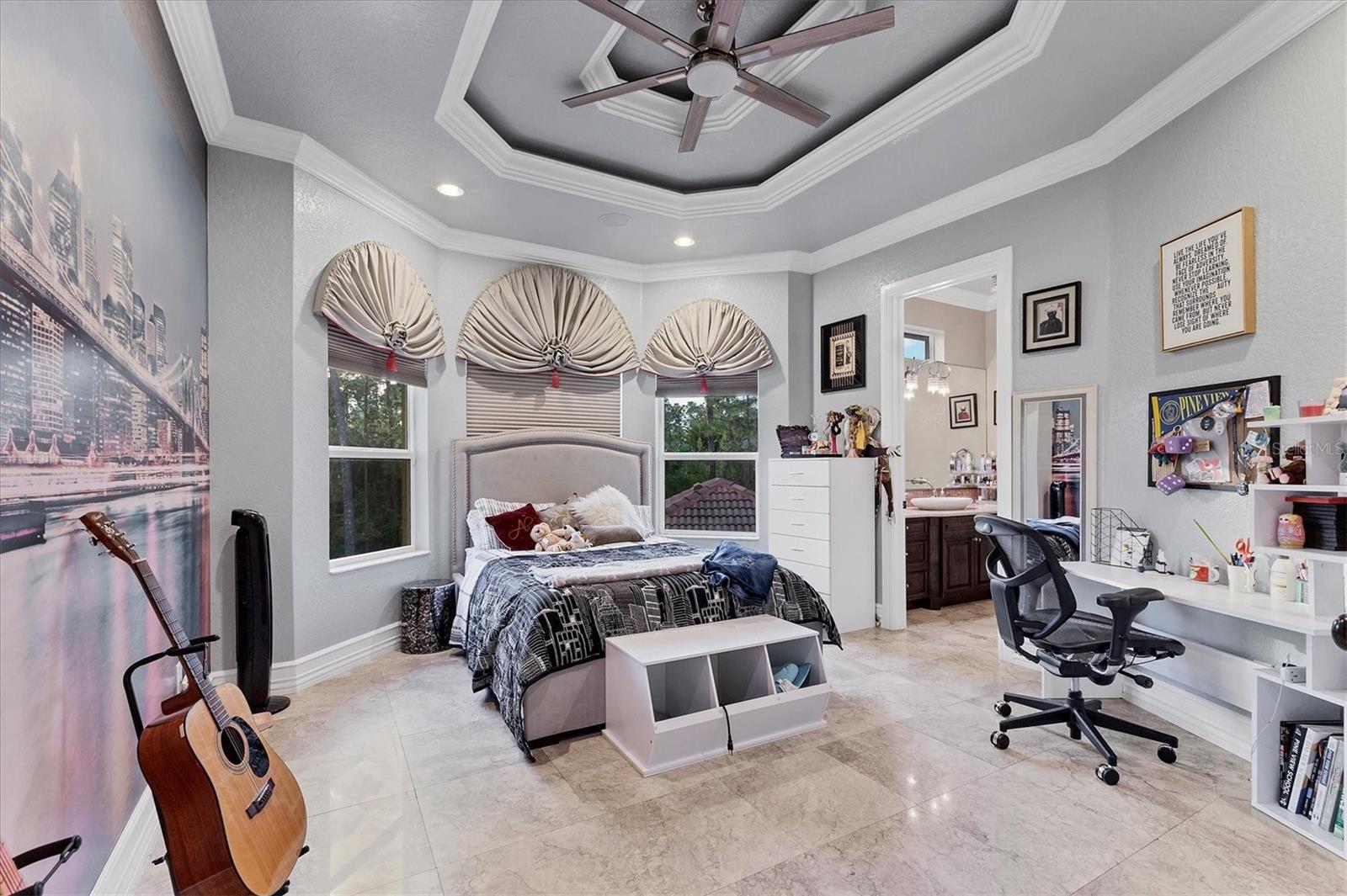 N6141703 Property Photo