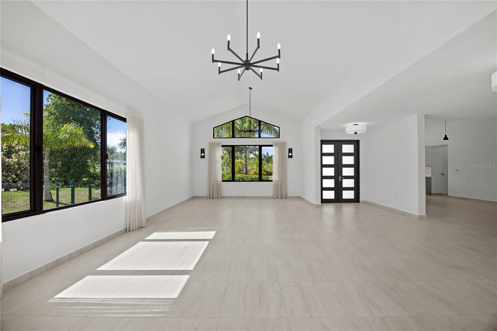 PR9117641 Property Photo