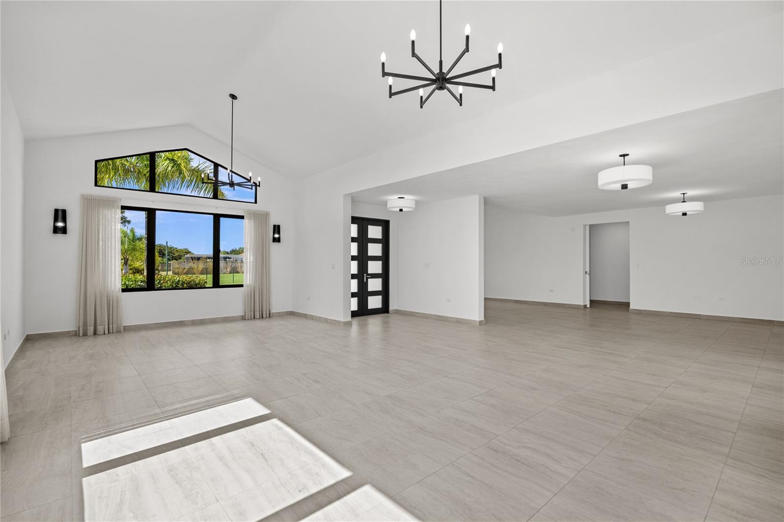 PR9117641 Property Photo