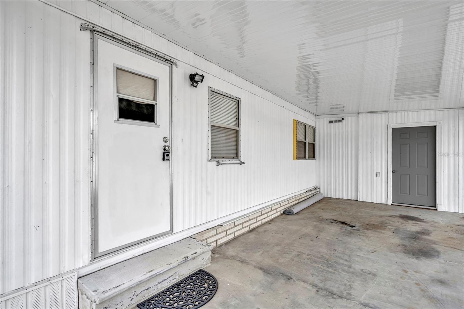 G5104970 Property Photo