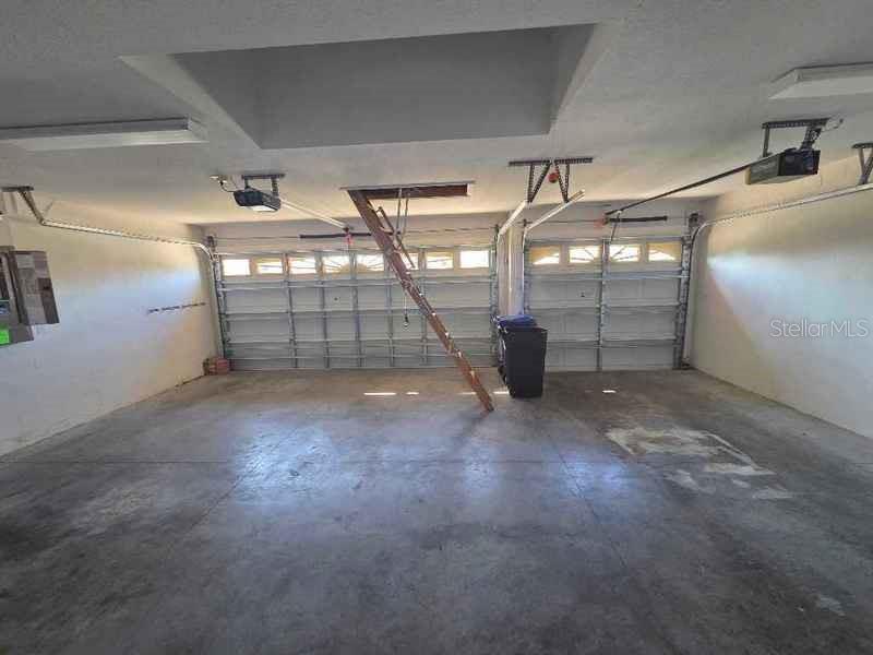 Oversized 3 Car Garage