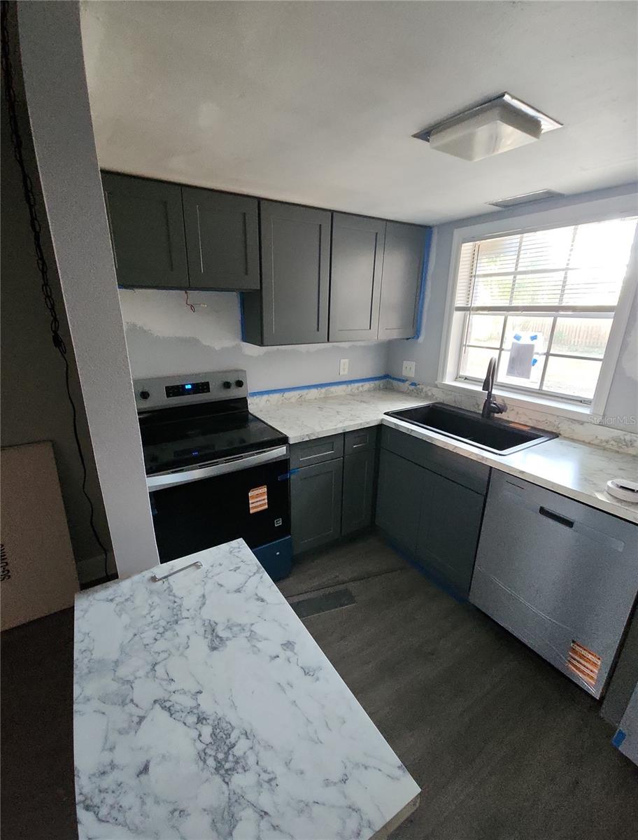 TB8451868 Property Photo