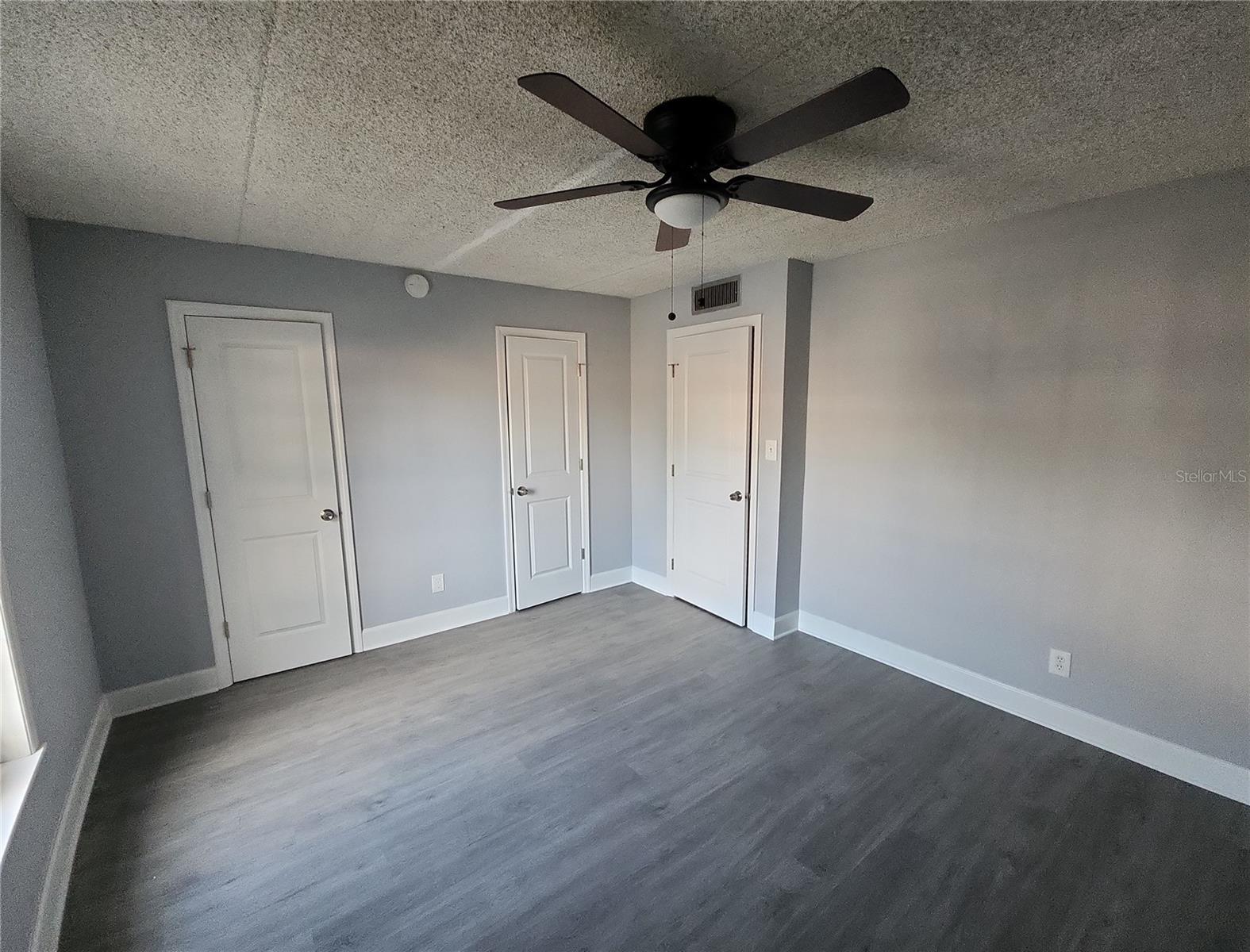 TB8451868 Property Photo