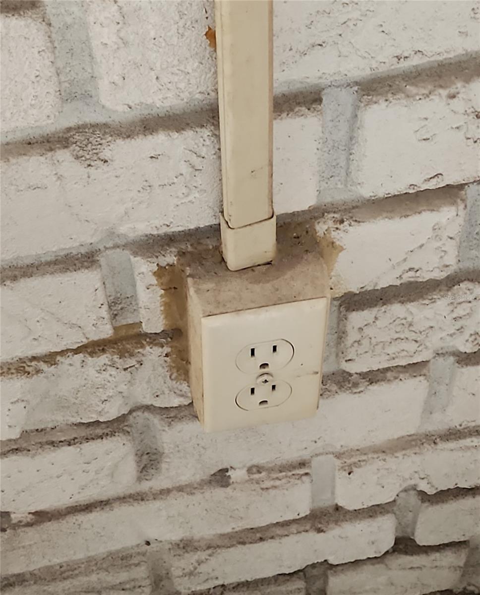 TB8451868 Property Photo