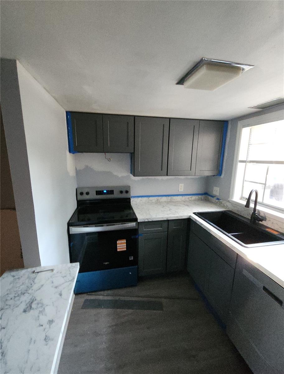 TB8451868 Property Photo