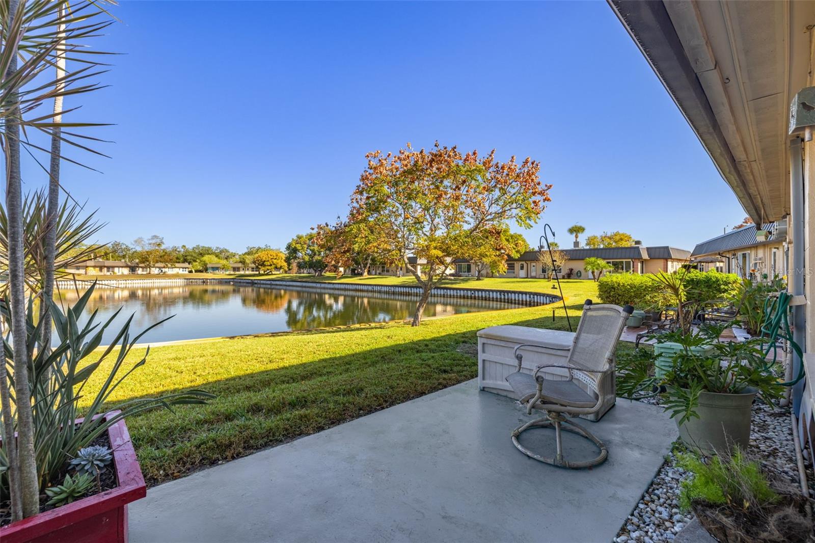 TB8451917 Property Photo