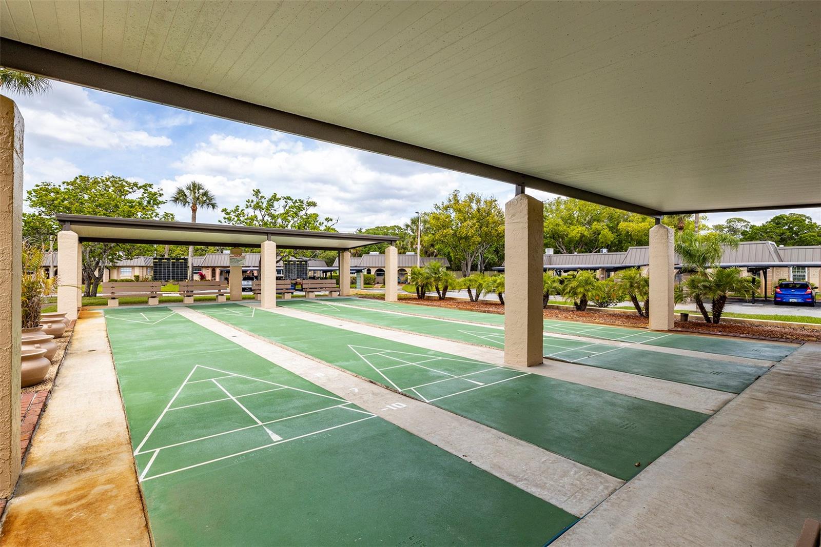 TB8451917 Property Photo