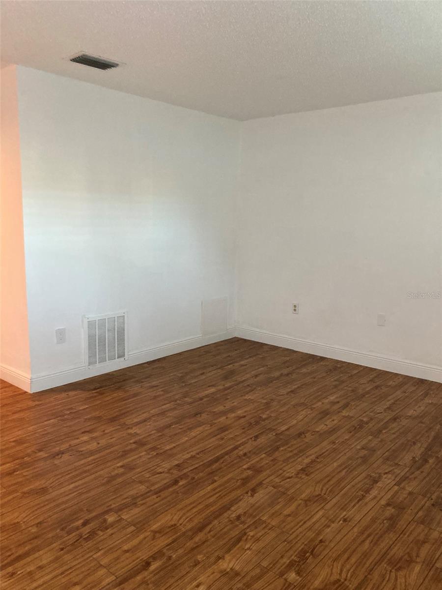 TB8451939 Property Photo