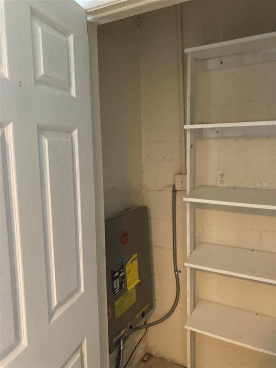 TB8451939 Property Photo