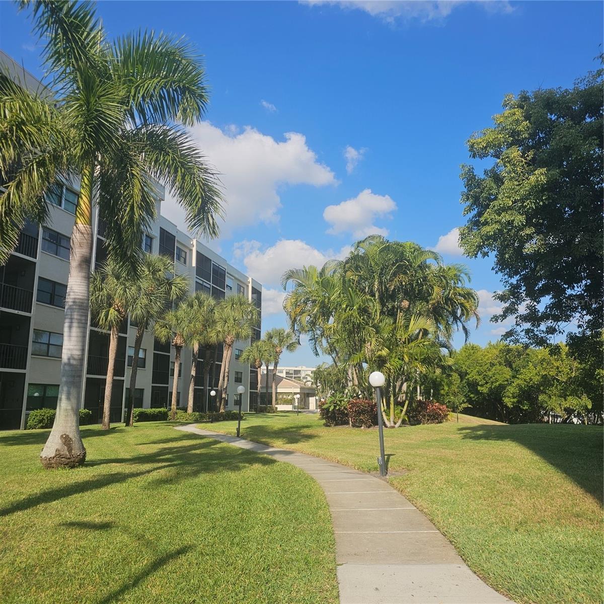 Pasadena Cove Community Walkways