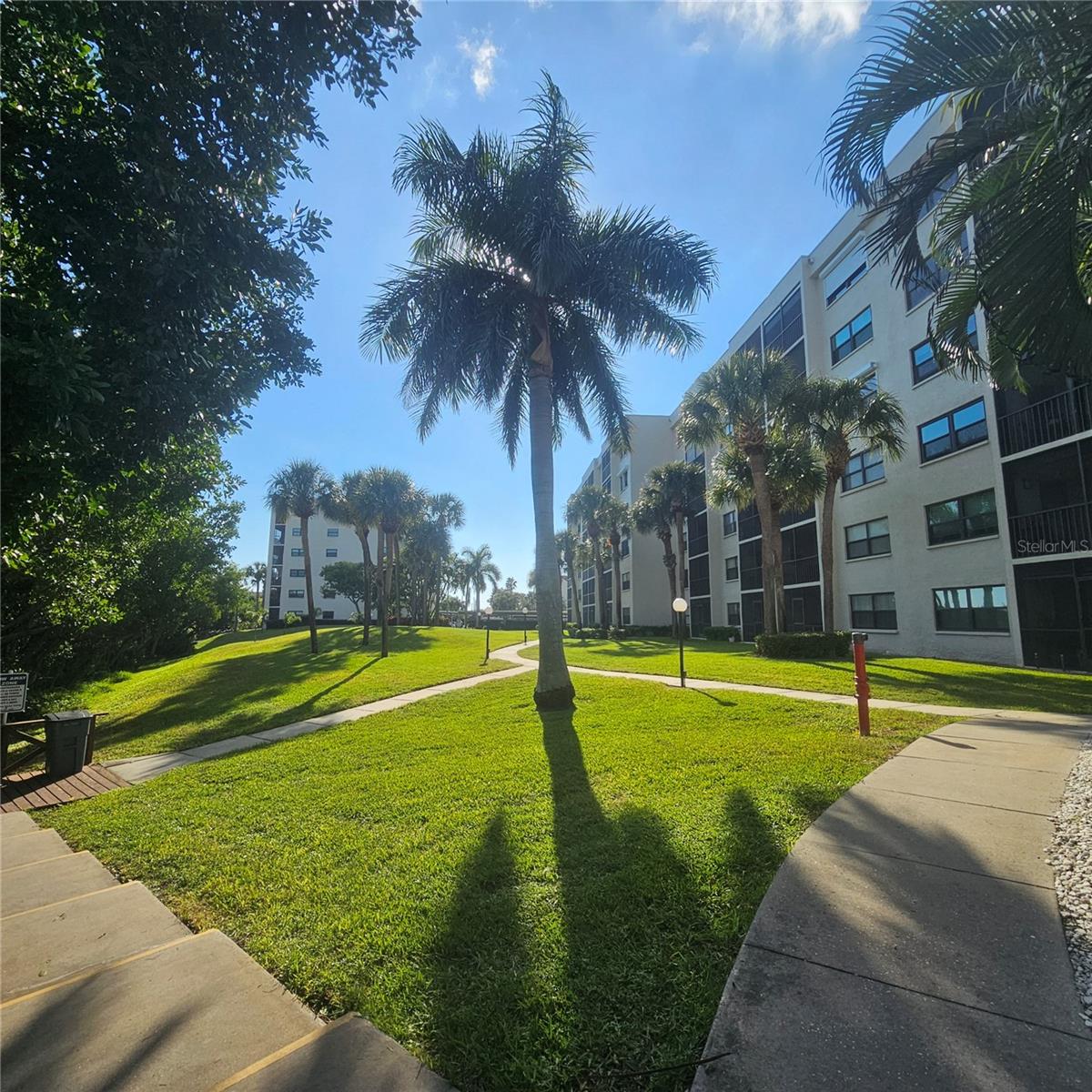 Pasadena Cove Community Walkways