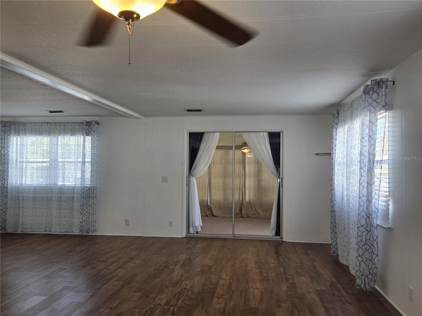 O6363756 Property Photo