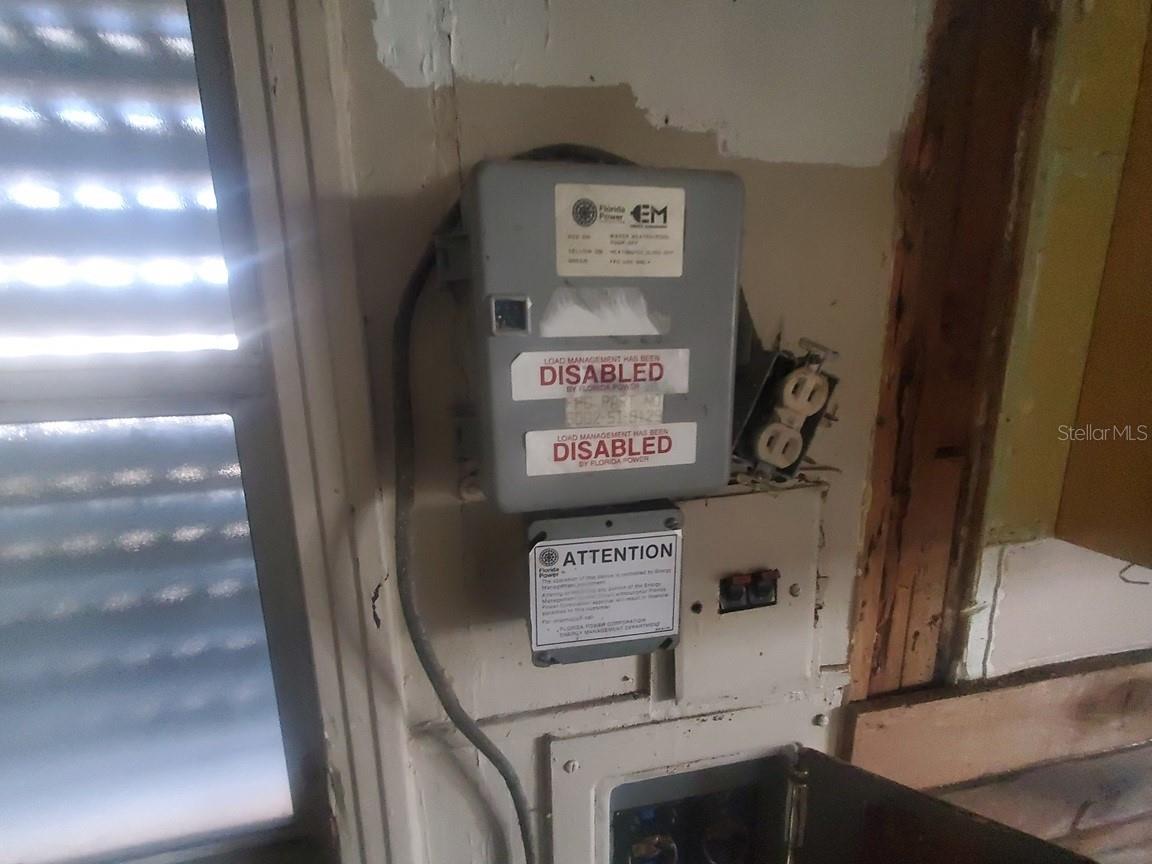 TB8452153 Property Photo